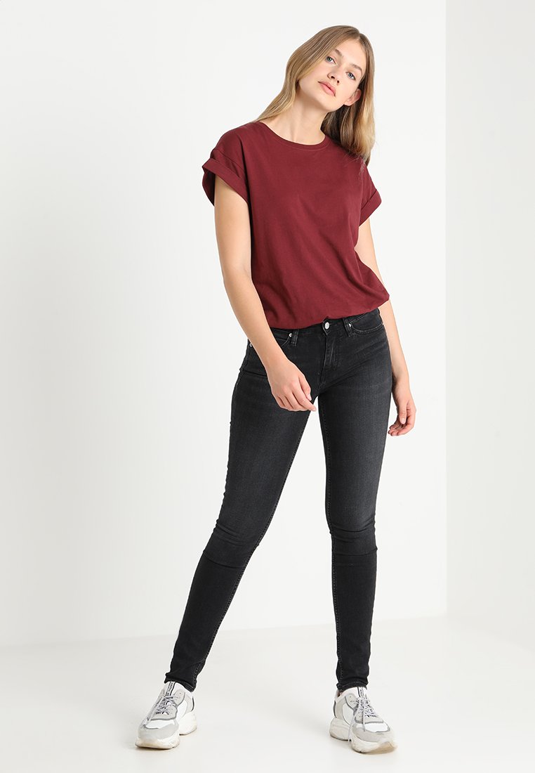 Ckj 011 Mid Rise Skinny Jeans